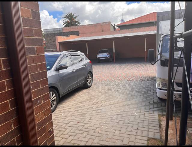 1 BEDROOM APARTMENT FOR SALE IN FLORIDA LAKE